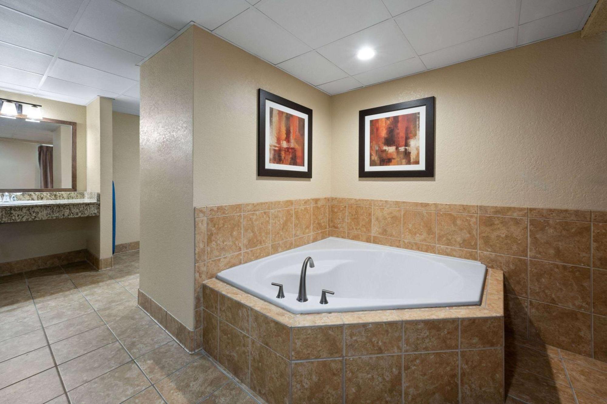 Days Inn&Suites by Wyndham Bozeman Exterior foto